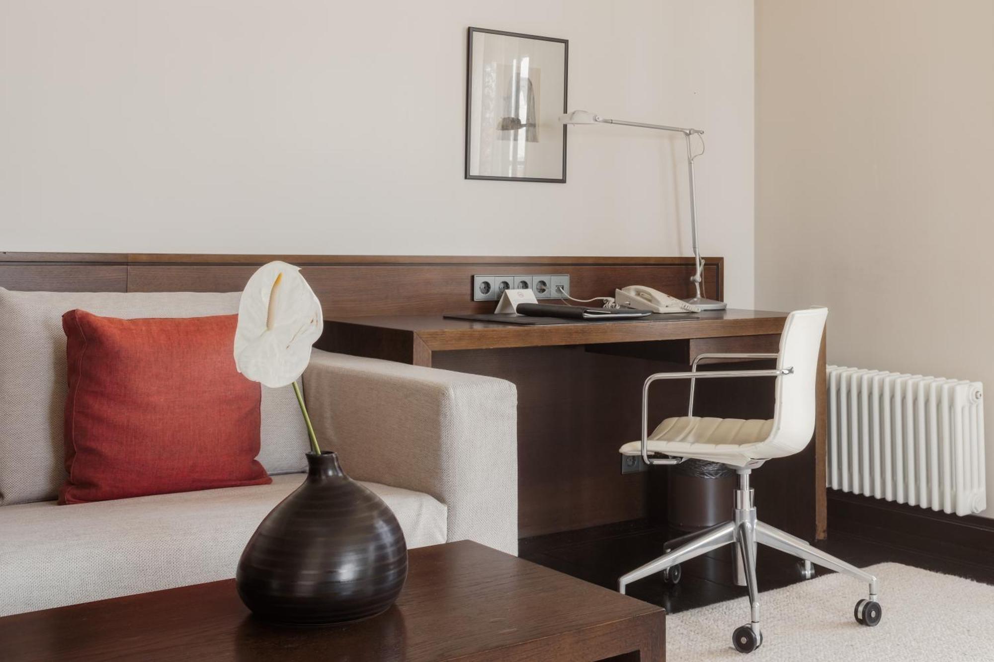 Hotel Bergs Suites Рига Экстерьер фото